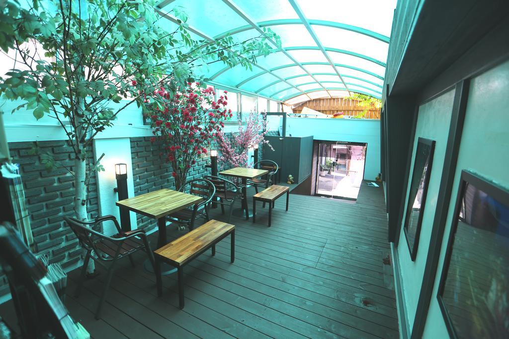 Must Stay Hotel Myeongdong Сеул Экстерьер фото