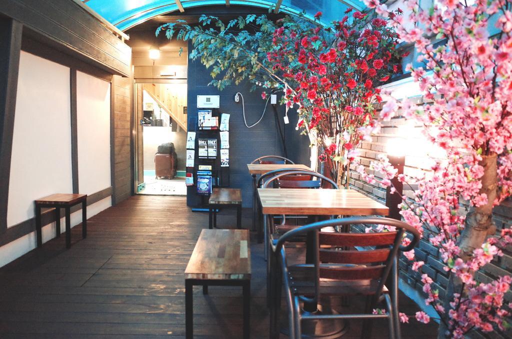 Must Stay Hotel Myeongdong Сеул Экстерьер фото