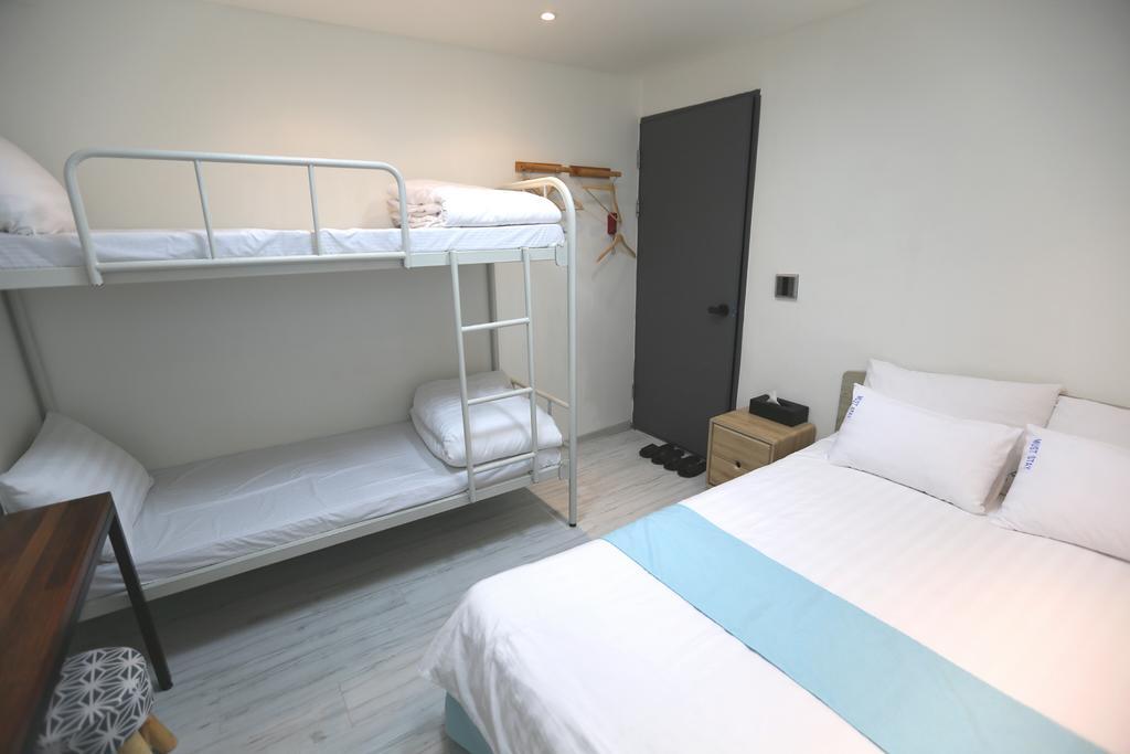 Must Stay Hotel Myeongdong Сеул Экстерьер фото